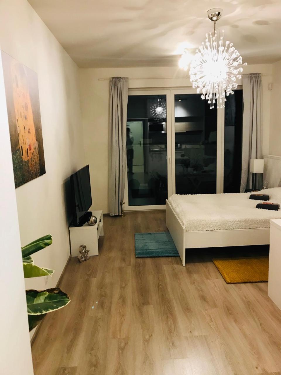 Apartement Blanc De Luxe Прага Экстерьер фото